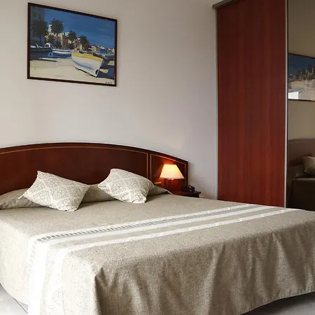 Les Sanguinaires Apartahotel 4*